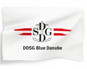 DDSG Blue Danube_Logo auf Fahne_fahnen_logo_alles_RGB